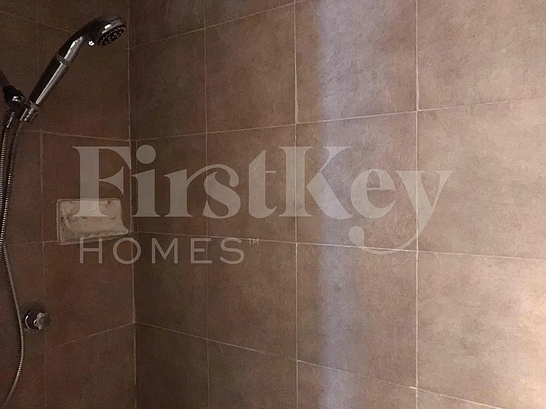 2710 Peachtree Ln — Photo 54