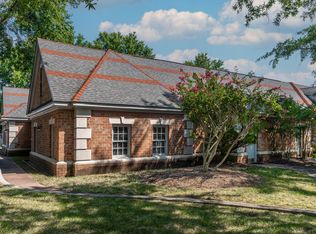 148 Presidents Dr, Durham, NC 27704