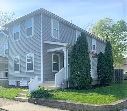 595 E Columbus St photo 1