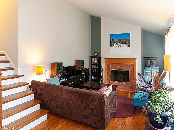 3rd image of 1121 Elmwood Ave