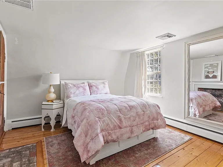 35 2nd St — Photo 24