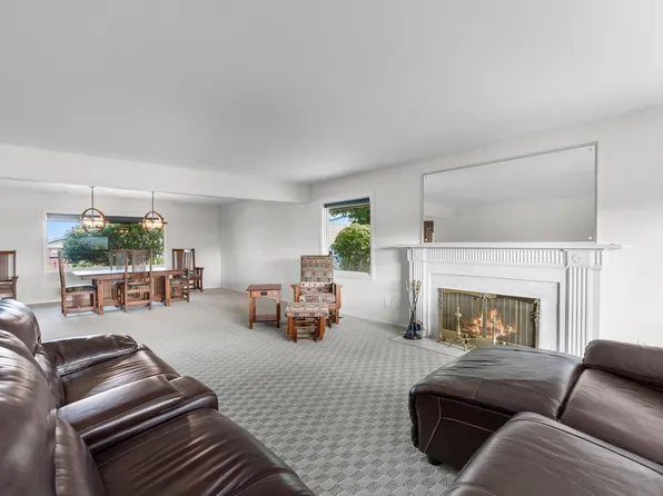 136 SE H St, Madras, OR 97741