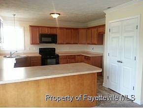 5th image of 275 Westminster Dr