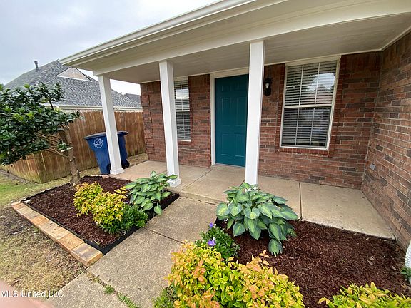 2nd image of 9923 Wynngate Dr