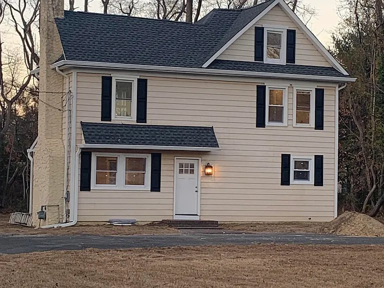 13 Meadow Ave — Photo 17