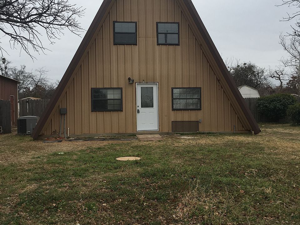 1st image of 4605 Pecan Ln