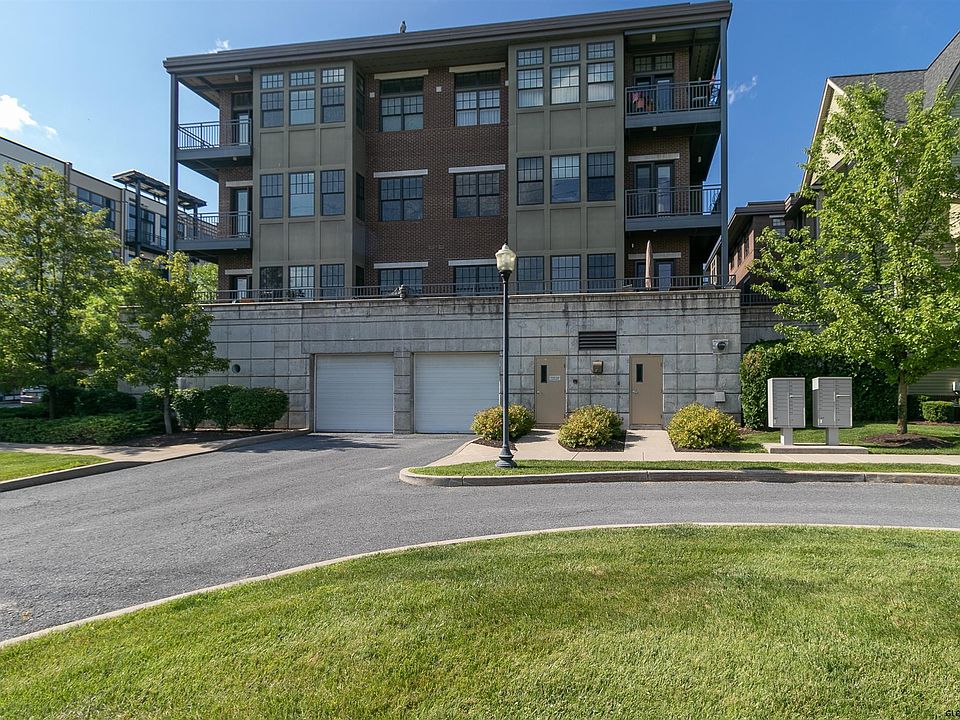 1st image of 30 Whistler Ct Unit 121