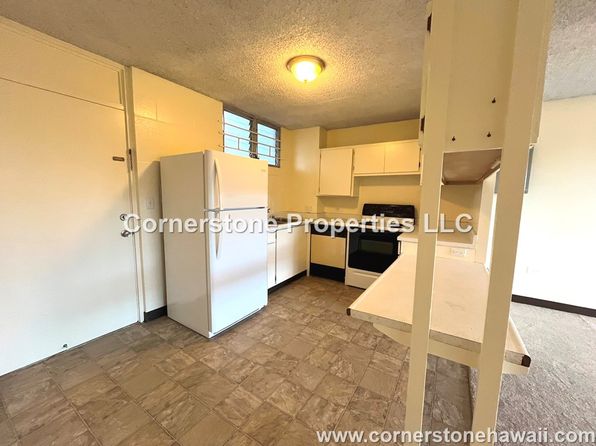 2001 Aupuni St APT 704