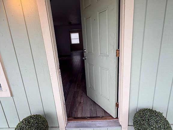 4th image of 1126 Pine St