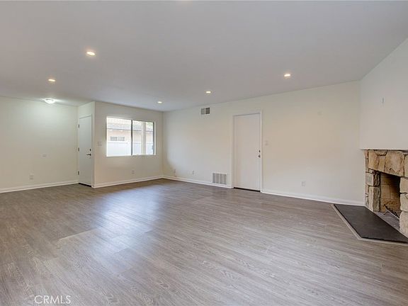 5th image of 24415 Ward St
