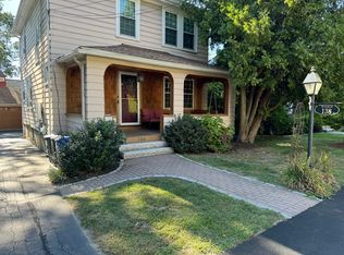 138 Lowell St, Lexington, MA 02420