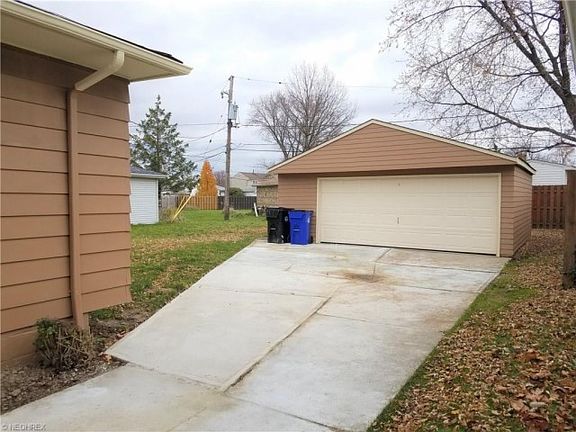 4th image of 4405 Starlight Dr