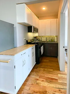 Rented by MySpaceNYC | media 20