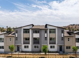 1142 Santo Antonio Dr, Colton, CA 92324