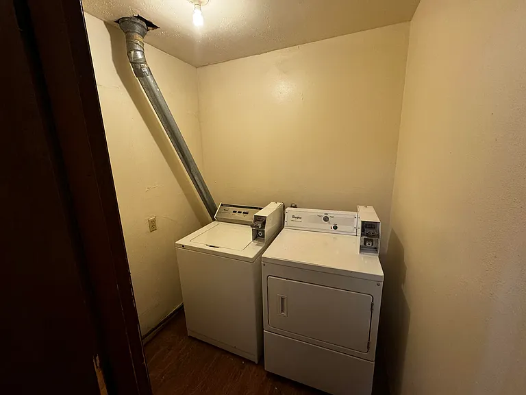 Candlelight Apartments — Photo 13