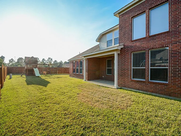 25939 Celtic Terrace Dr — Photo 31