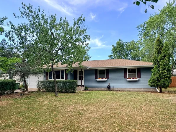 7428 Concerto Curv NE, Fridley, MN 55432