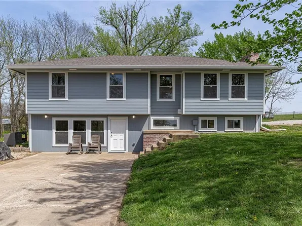 16811 Miller Ln, Lawson, MO 64062