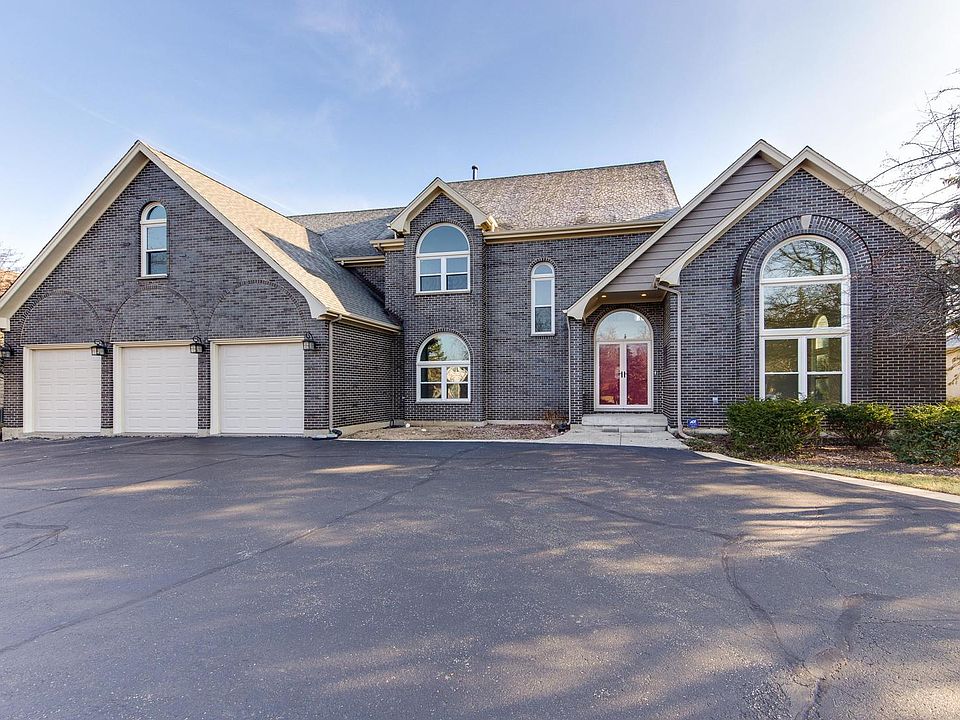 1st image of 26737 N Longmeadow Cir