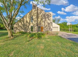 399 S Seneca Rd, Wellington, KS 67152