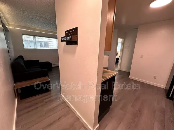 3105 W 33rd Ave APT 2, Anchorage, AK 99517