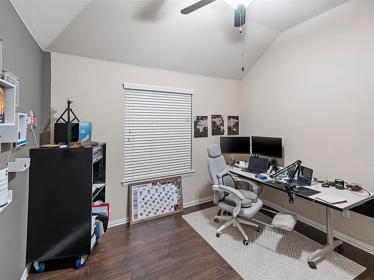 18002 Heartsong Dr — Photo 27