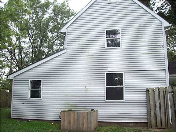 2nd image of 404 Canby Ave