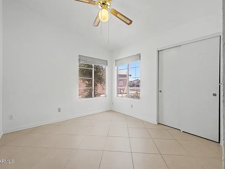 6836 S 18th St — Photo 16