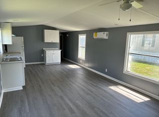 112 Cynthia Ln, Spring Lake, NC 28390