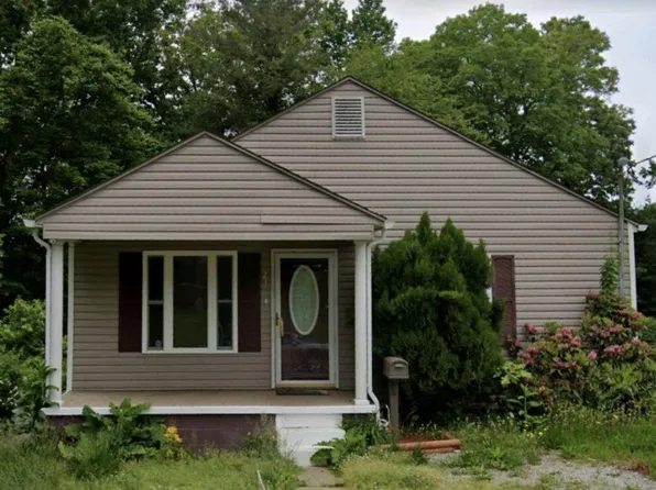 230 Dorcas Ave, Beckley, WV 25801