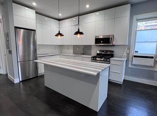 10-22 47th Ave #1, Long Island City, NY 11101