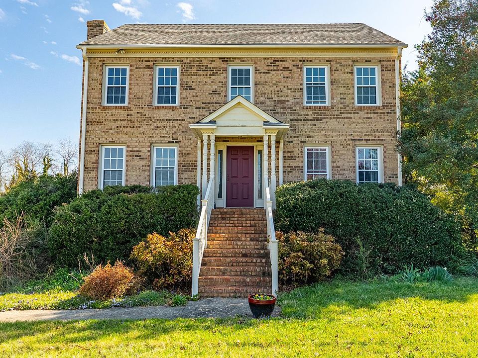 1st image of 1075 Charmin Dr
