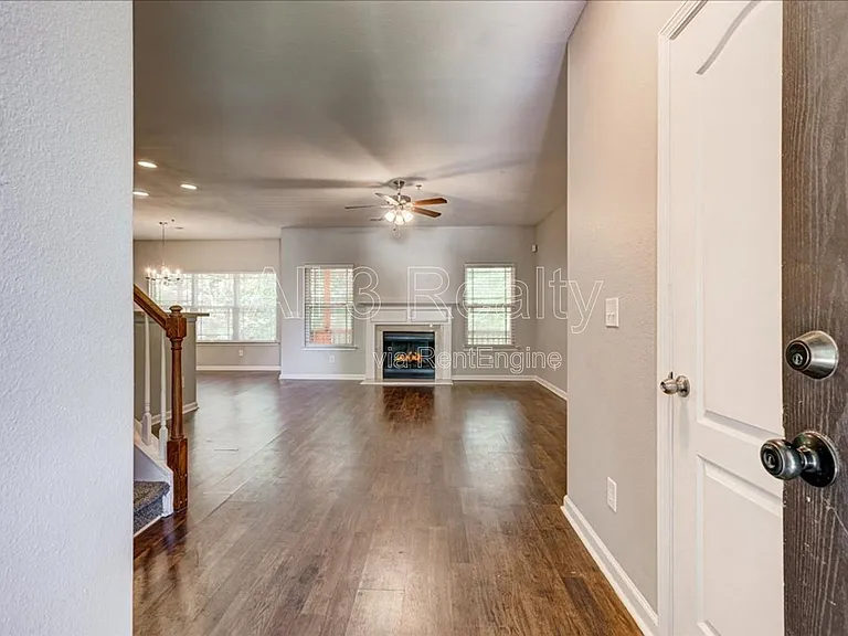 123 Wellbrook Ct NE — Photo 6