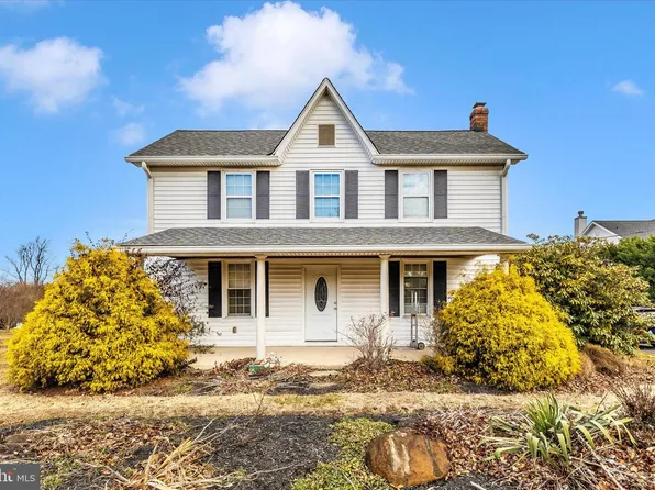 9507 Main St, Damascus, MD 20872