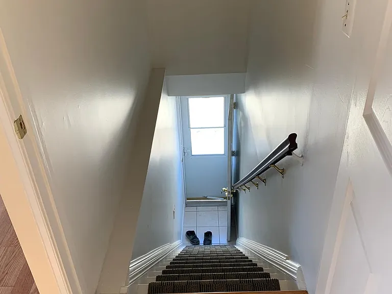 46 Adams Ave #2 — Photo 10