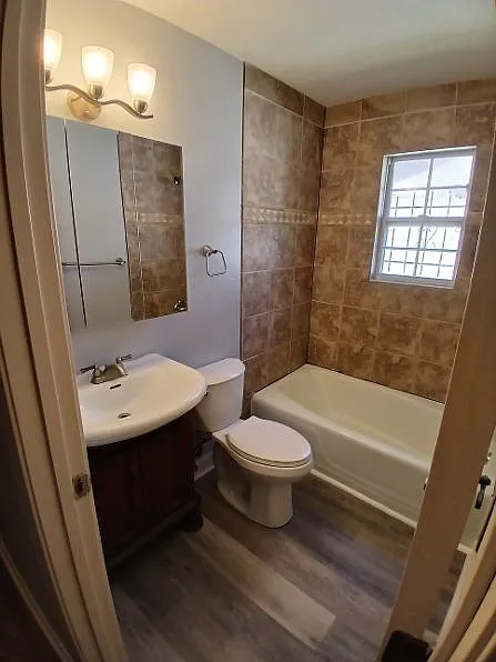 3 bed, 1.5 bath, 1000 sqft, $1,200 — Photo 4
