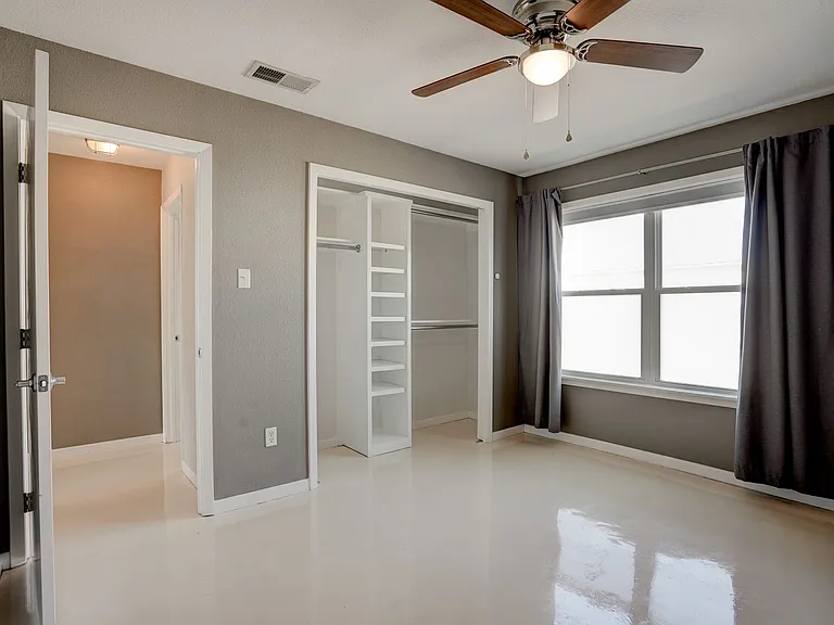 2450 Ashdale Dr #205-D — Photo 16
