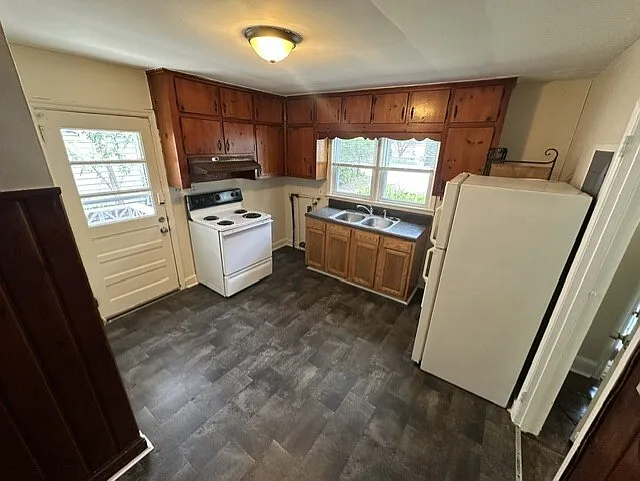 373 Juless Street - 1 — Photo 4