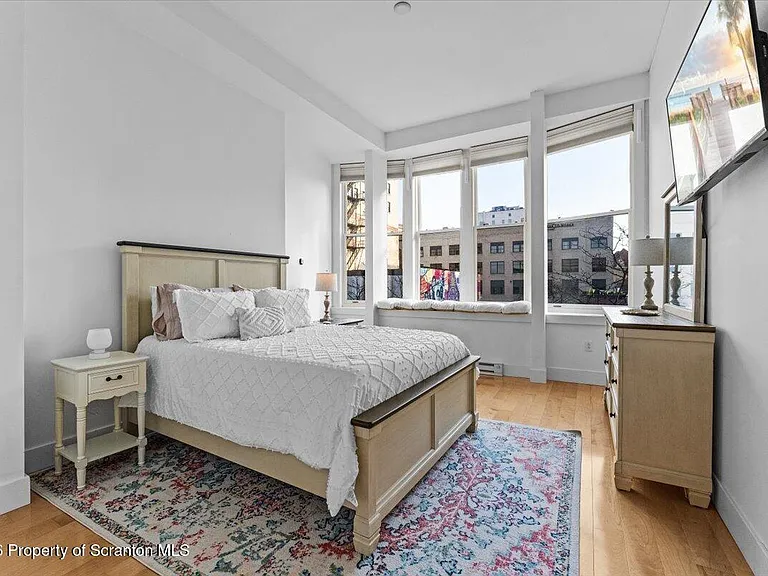 509 Bogart Pl #202 — Photo 9