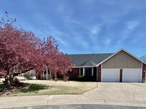 1001 W 37th St, Hays, KS 67601