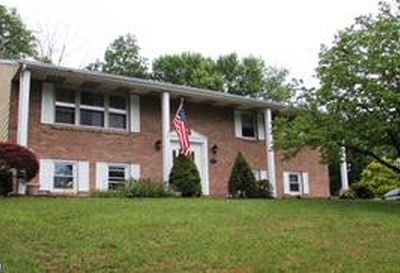 409 Maplewood Dr, Douglassville, PA, 19518