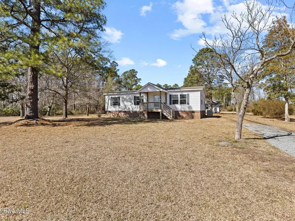 8848 Nc Highway 53 E, Burgaw, NC 28425