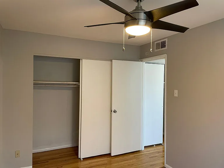 3217 Russell Blvd #5 — Photo 7