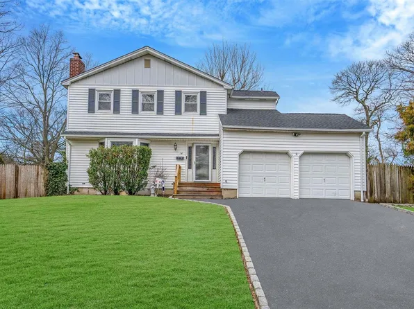 14 Jamar Lane, Ronkonkoma, NY 11779