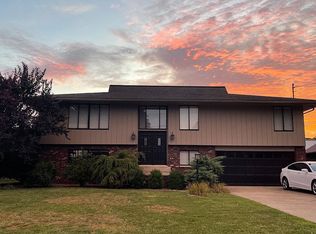 831 George St, Belpre, OH 45714