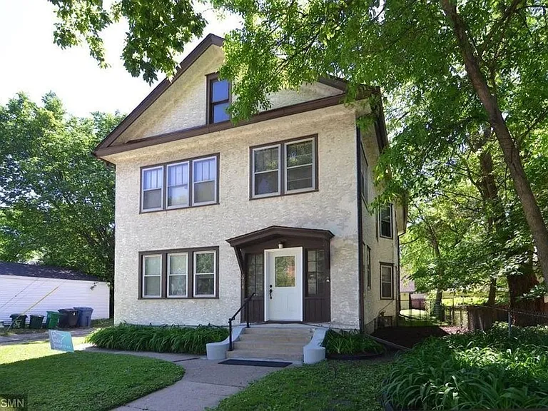614 5th St NE — Photo 26