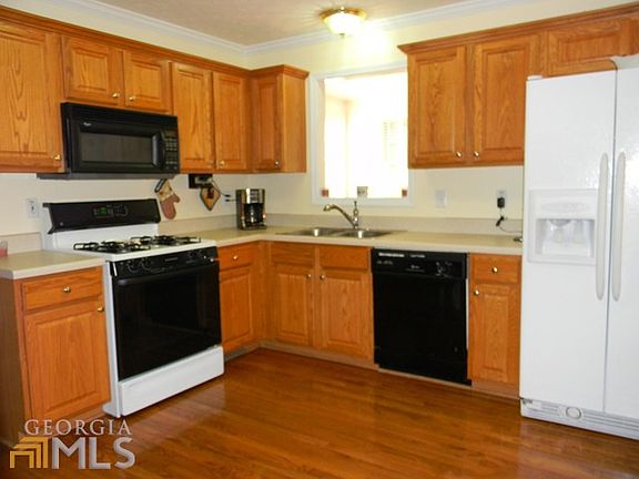 2nd image of 85 Brookstone Crst