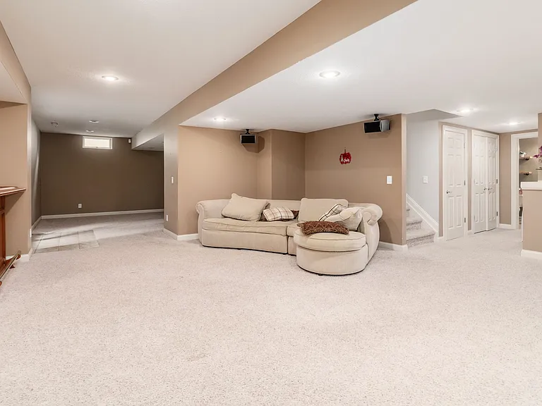 2497 Coltsbridge Dr — Photo 36