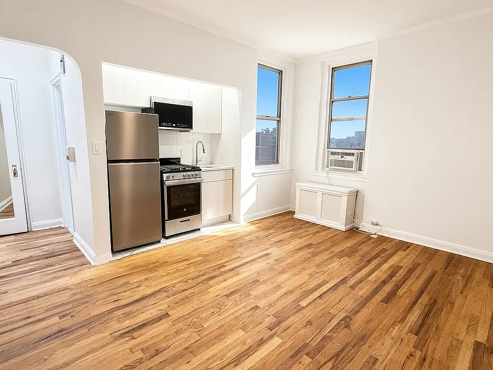 328 W 83rd St #6D