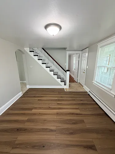 18 Maple St Photo 1